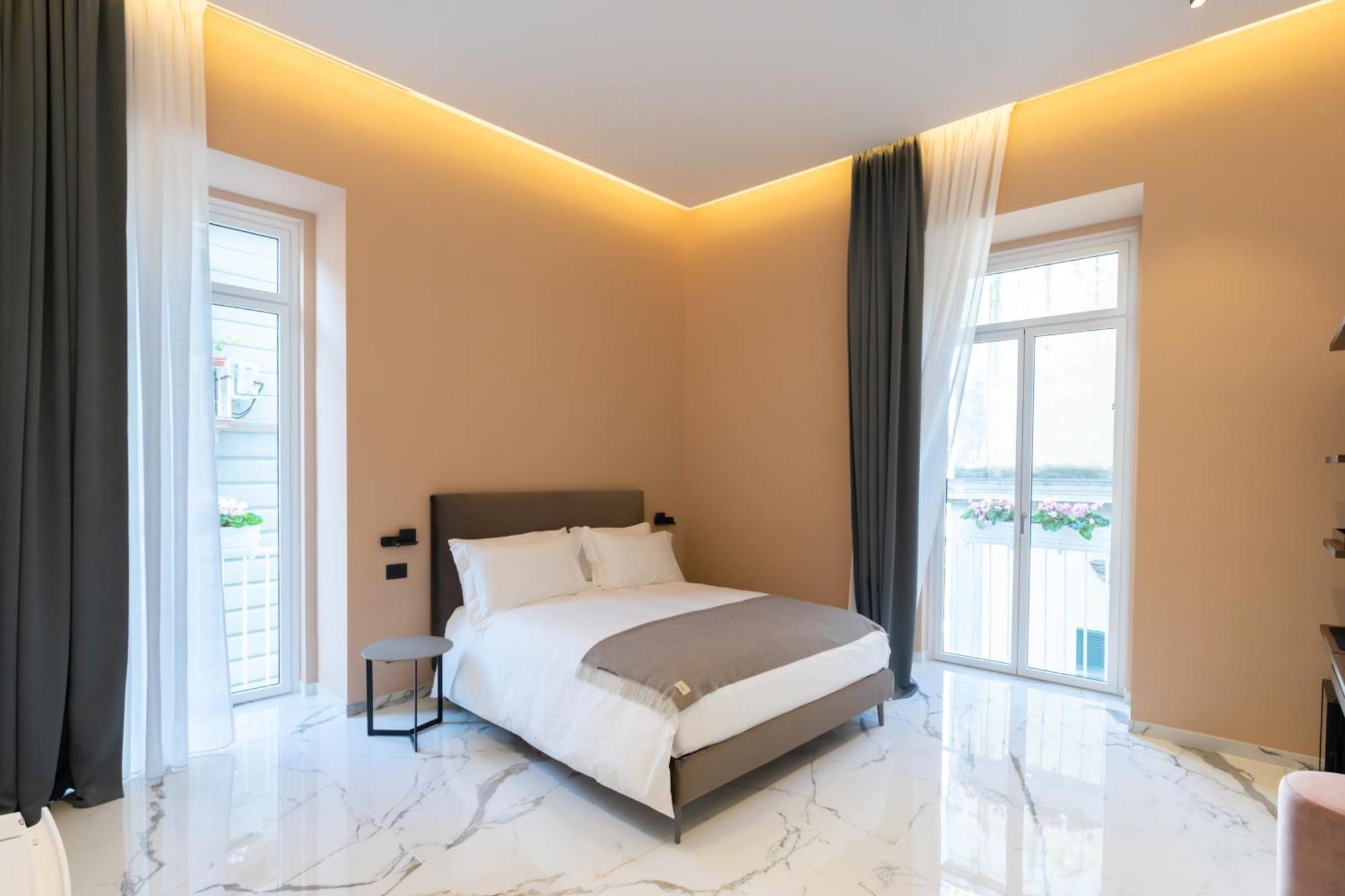 Insogno Suites Napoli Esterno foto