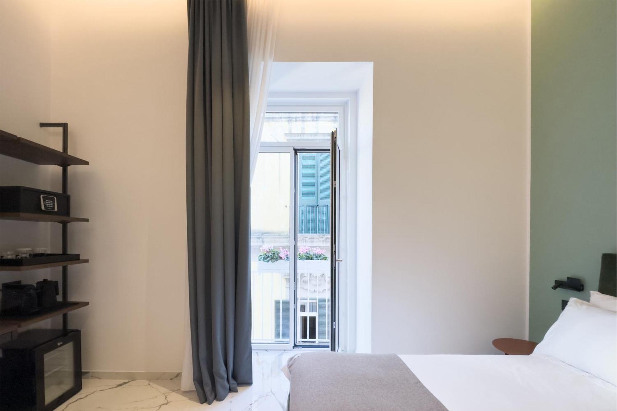 Insogno Suites Napoli Esterno foto